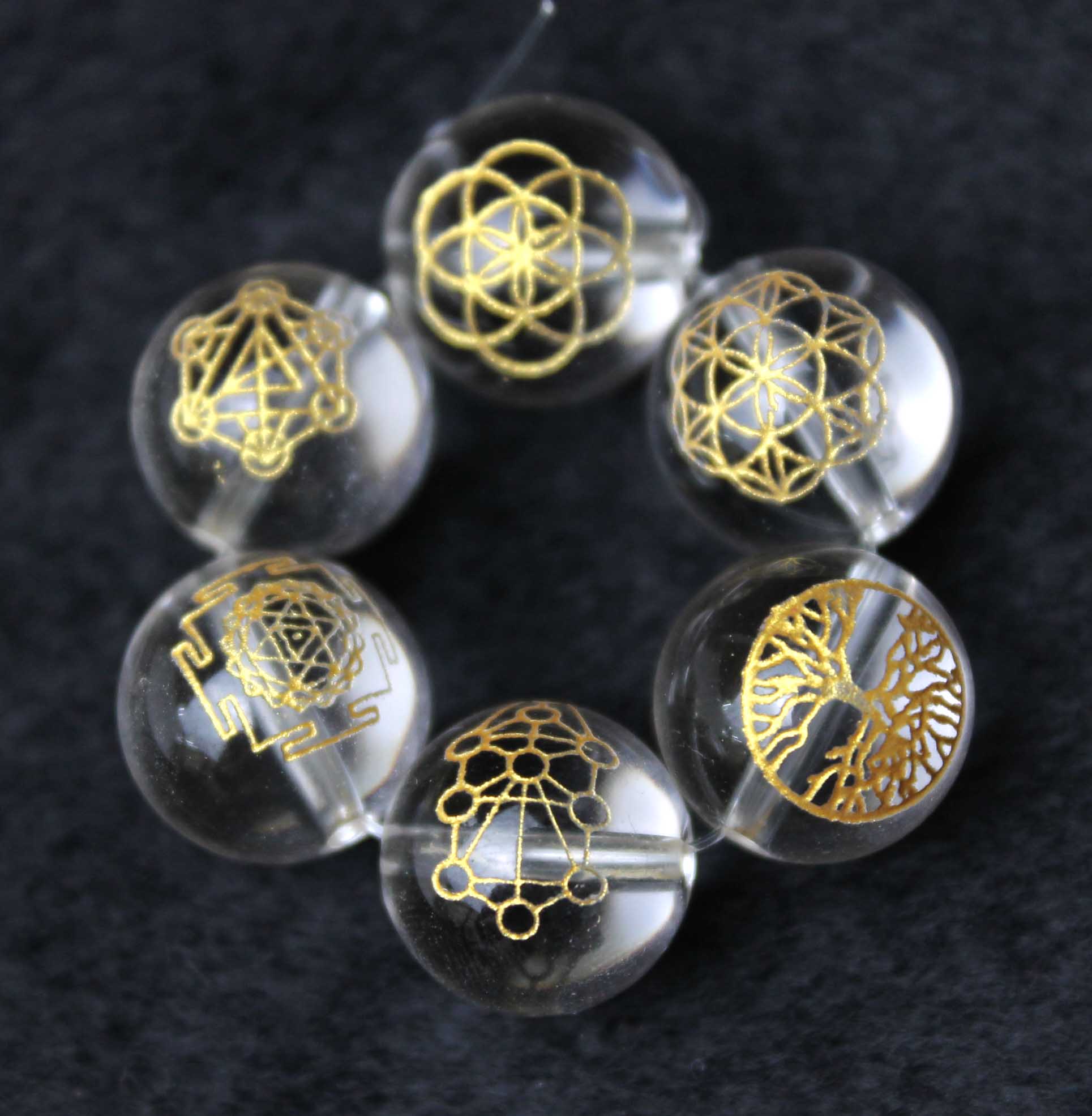 【オリジナル商品】カービング　神聖幾何学模様　水晶(金彫り)　12mm　6種セット　　品番： 7082