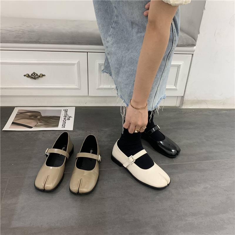 22春新作 韓国風レディース服 レディース 春秋 オシャレ シューズ 足袋スニーカー 靴 アパレル 株式会社 Sniff Japan レディース服 問屋 仕入れ 卸 卸売の専門 仕入れならnetsea