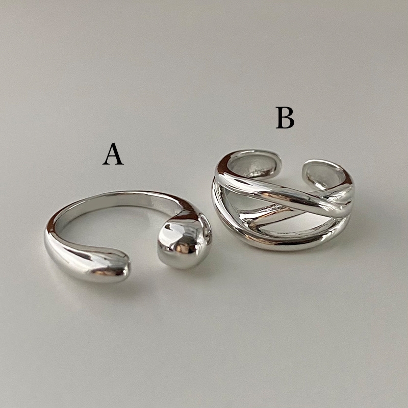 指輪　アクセサリー　レディース　ファッション　デザイン　メタル　シンプル