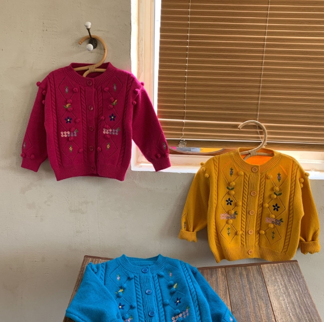 2022 人気 子供服  韓国風子供服 ベビー服　 カーディガン　可愛い 　セーター アウター　 ニット3色　