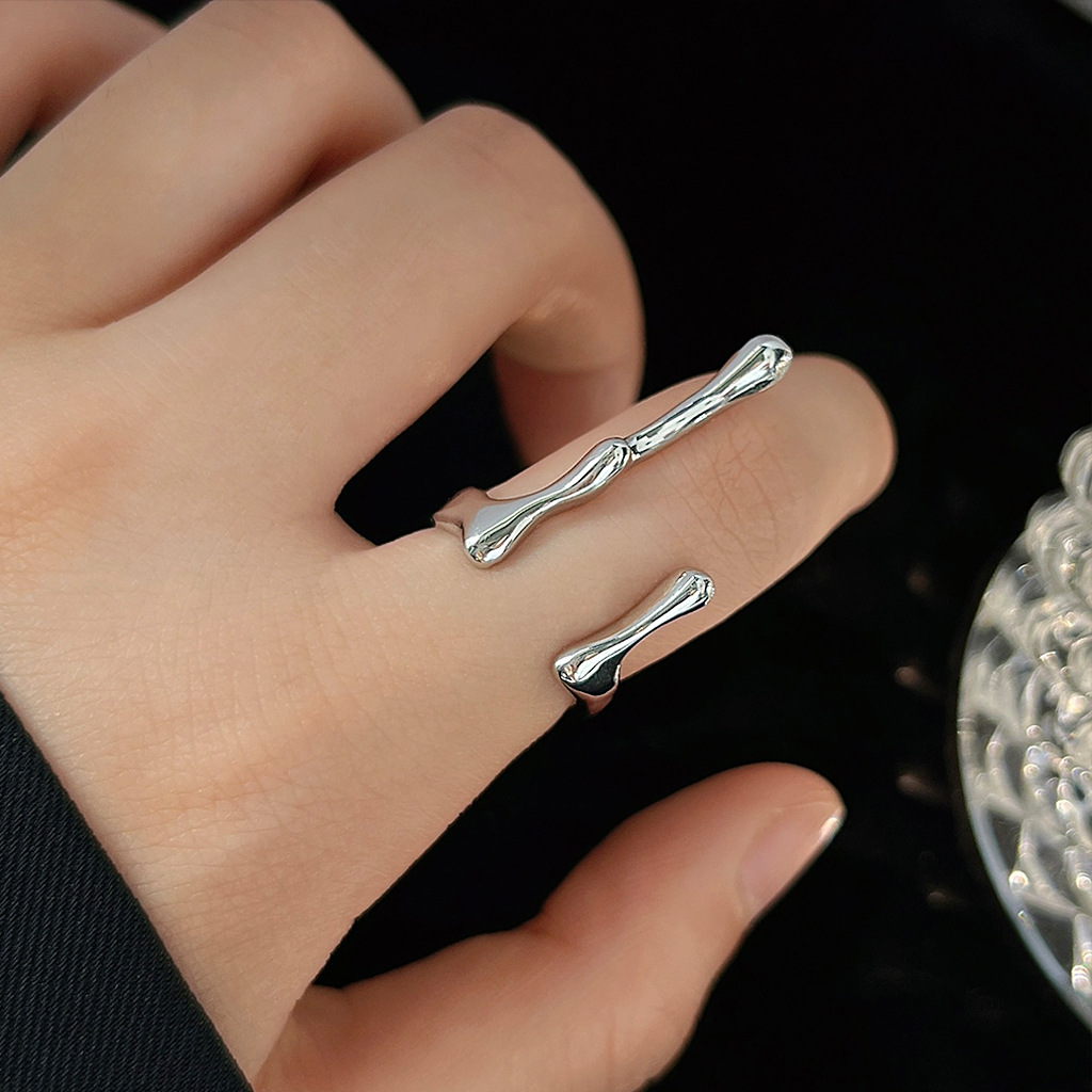 指輪 アクセサリー 25 個が一セット 極細工 収集品 美品 工芸品  美術品 指輪 アクセサリー 25 個が一セット 極細工 収集品 美品 工芸品 美術