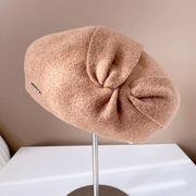 優雅な皺の羊毛ベレー帽子供の冬の保温画家の帽子貼り布スチュワーデス帽万能型ベレー帽