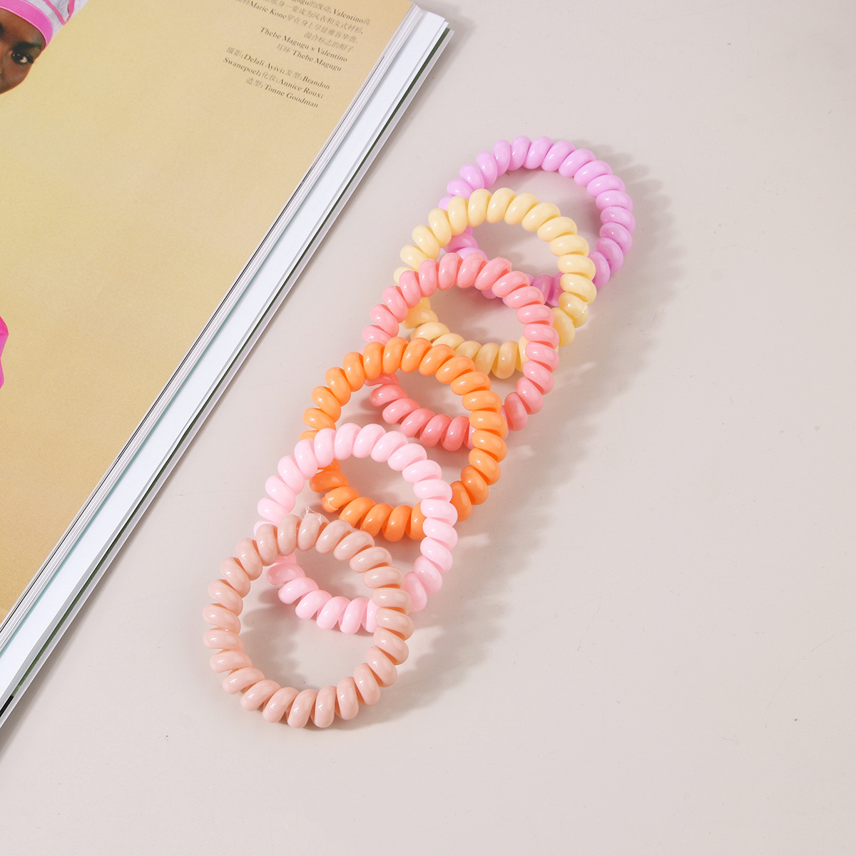 VALENTINO ヘアゴム 2個セット ギフトボックス付き VALENTINO ヘアゴム 2個セット ギフトボックス付き （Pico (ピコ
