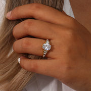 新作 欧米のリング 楕円ジルコン調節可能な指輪 ステンレス鋼メッキ18K金の指輪 素敵 女性アクセサリー