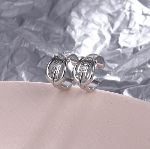 韓国 韓国ファッション　イヤーカフ　ハンドメイド ピアス　アクセサリー ピアス アクセサリー　イヤリング
