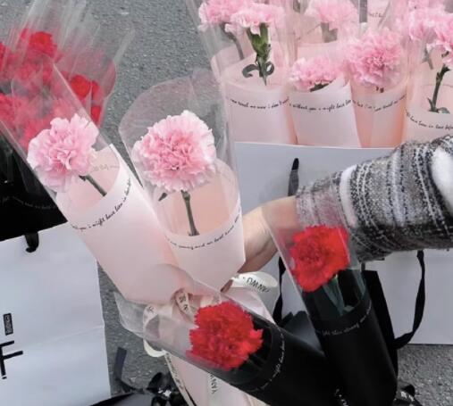 雑貨 花屋包装資材 ラッピング 花束用包装  バレンタイン　20枚入