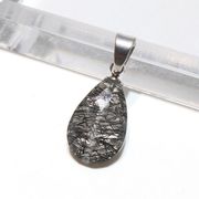 ペンダントトップ　ブラックルチル　ブラジル産　ドロップカット　ケース付き　ステンレス　日本製