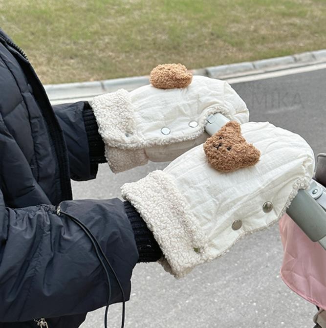 INS秋冬新作 ベビーカー 小熊さん 暖かい スケートボード 手袋 防寒