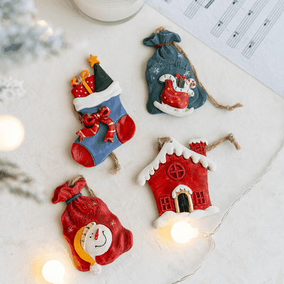 Christmas限定 おもちゃ クリスマス用品 掛け飾 サンタ 樹脂 ギフト袋 ハウス 雪だるま クリスマス飾り
