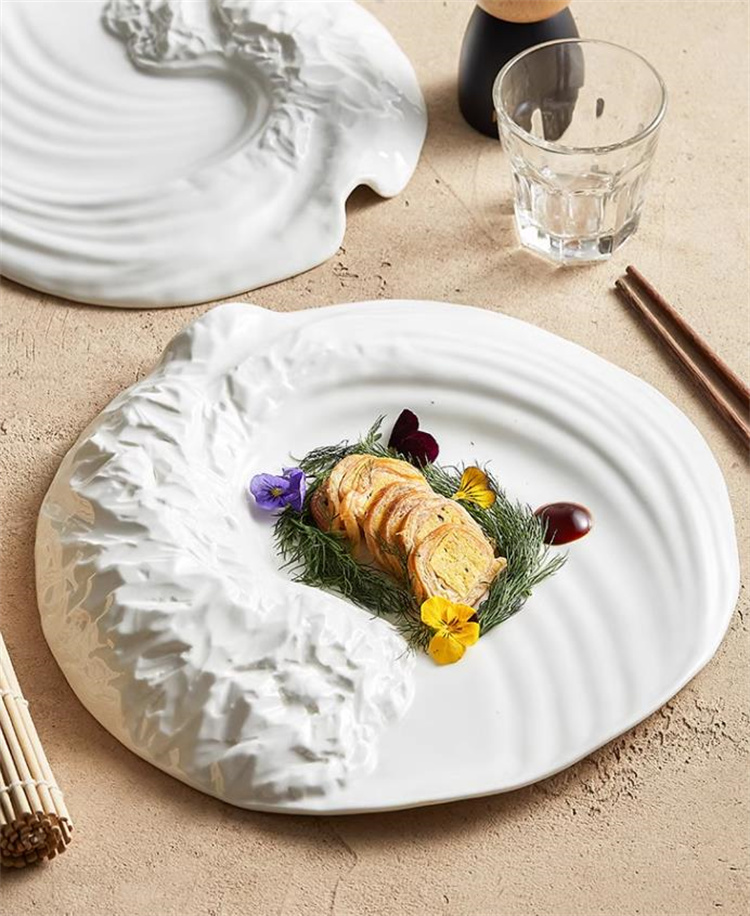 安いのに高く見える  洋食皿 平皿 業務用 異形 陶磁器皿 食器 境地料理 冷菜皿 盛り付け 撮影道具
