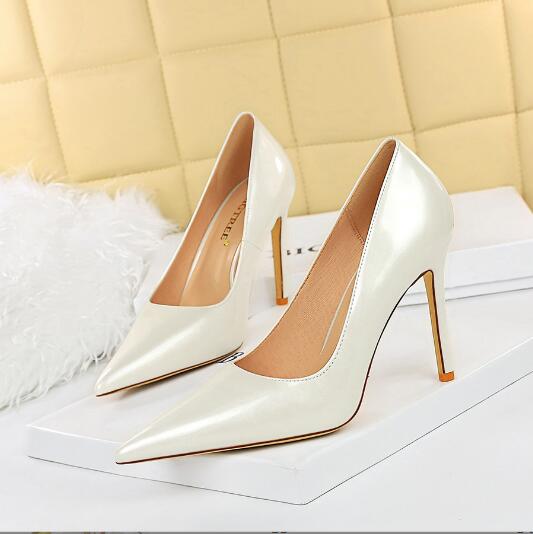 レディース ハイヒール パンプス 美脚 大きいサイズ とんがり