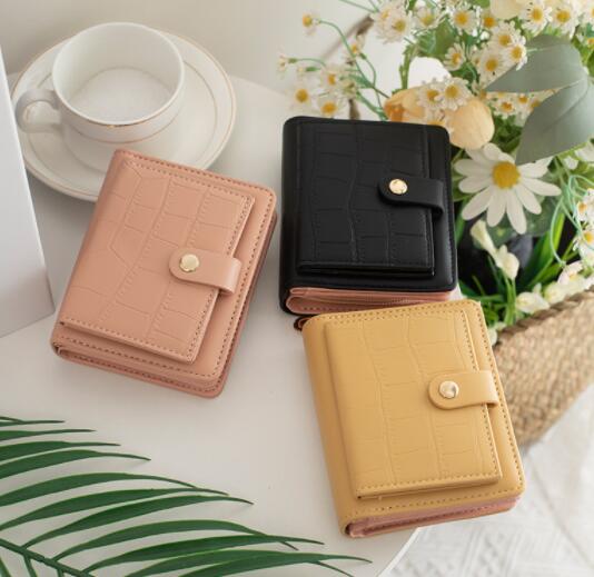 雑貨 財布 折りたたみ財布 小銭入れ カード入れ PU