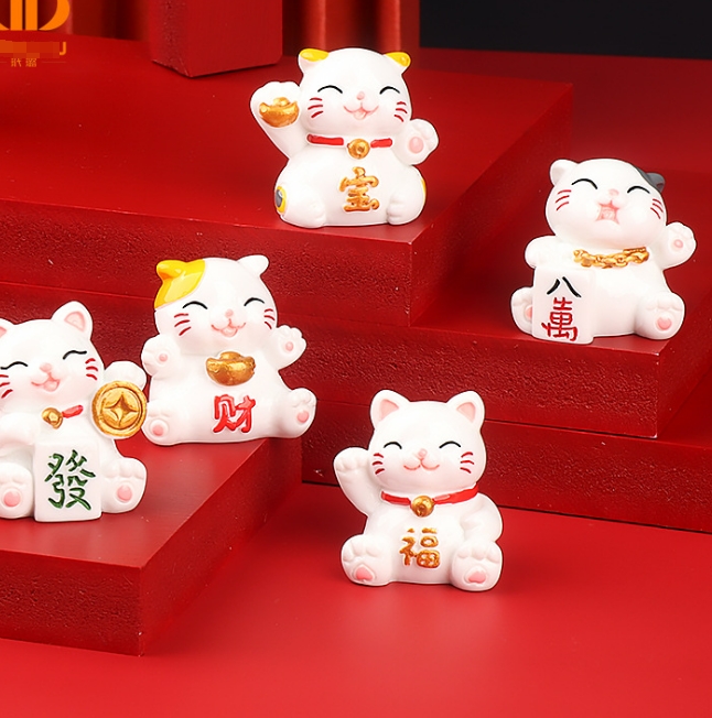 招き猫   デコパーツ ミニチュア  雑貨   置物   可愛い   装飾  小物  インテリア用   プレゼント 贈り物