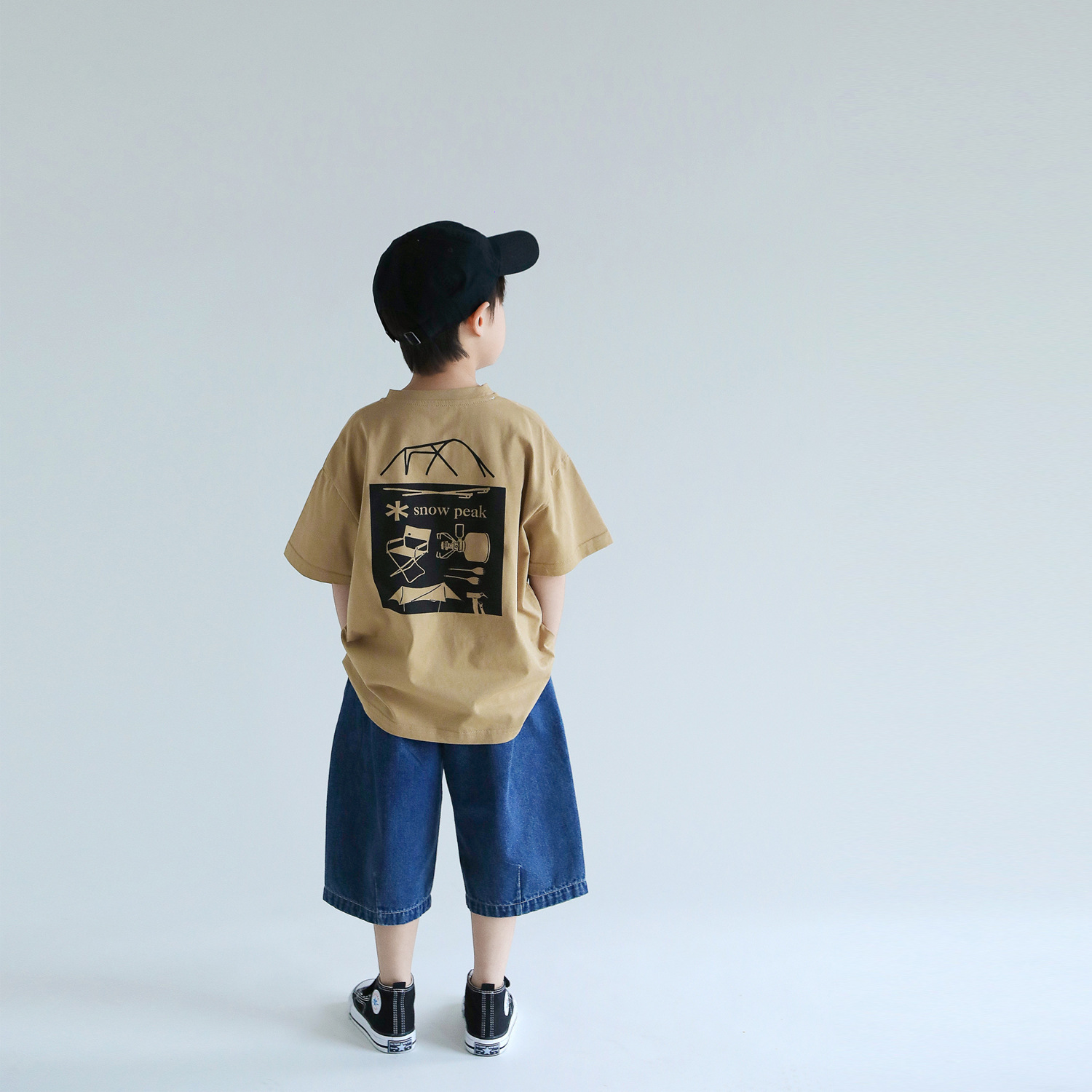 子供服2024年夏の新しい男の子の半袖、ボーイズカジュアルファッションTシャツ