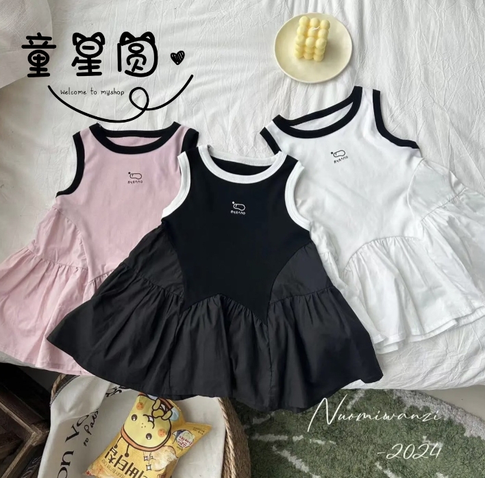 familiar ノースリーブワンピース （グレー）ブラウス（白）サイズ90 familiar ノースリーブワンピース （グレー）ブラウス（白）サイズ90