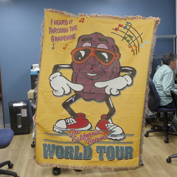 カリフォルニアレーズン　タペストリー カリフォルニア レーズン フリンジ タペストリー | 卸売・ 問屋