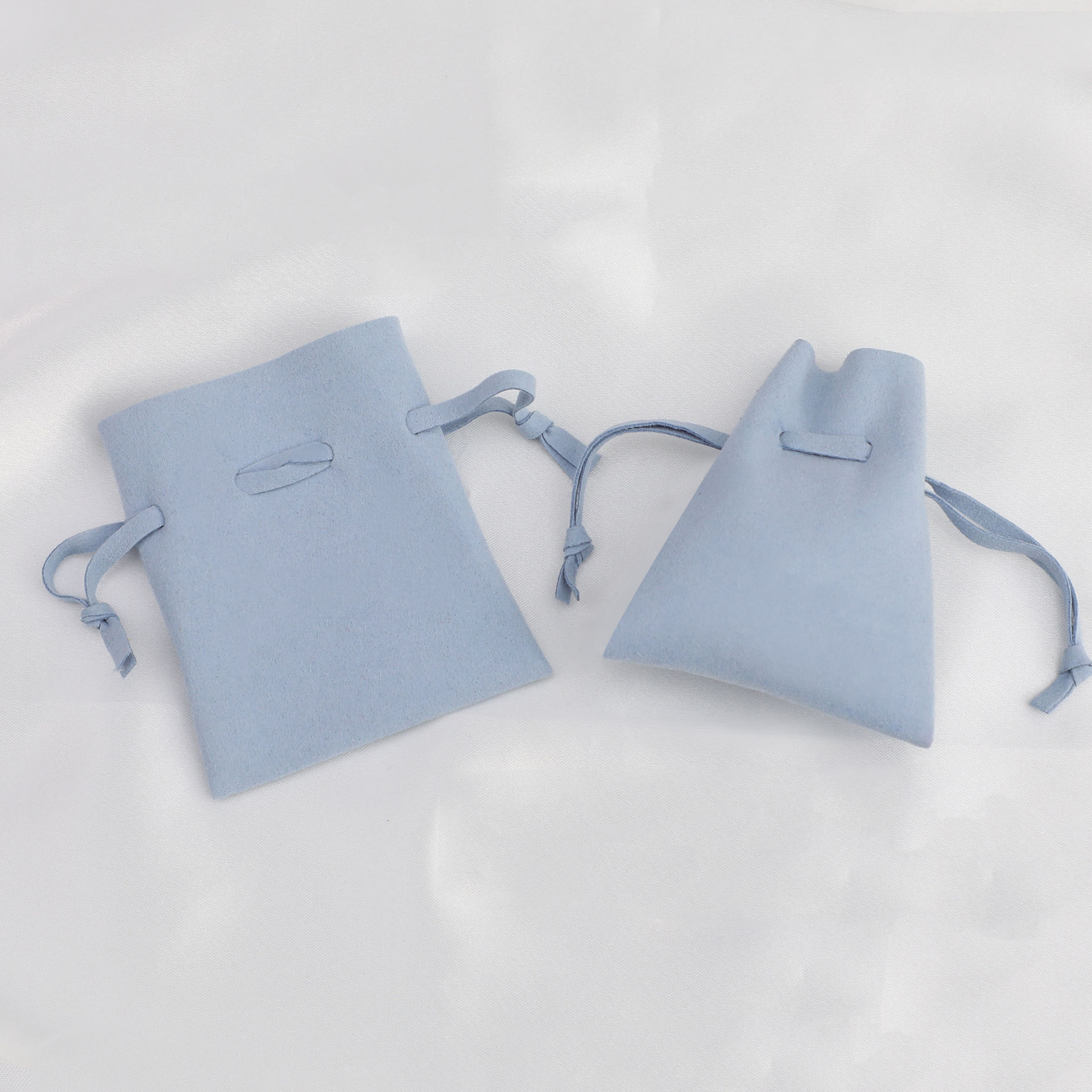 巾着風の可愛い アクセサリーケース.スエード素材 巾着風の可愛い アクセサリーケース.スエード素材 楽天市場】【お得な