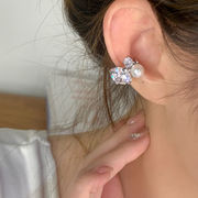 ジルコニアイヤーカフ　デザイン　アクセサリー　レディース　韓国ファッション　片耳用
