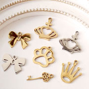 金属アレルギー対応【27.おとぎ話】ステンレスチャーム ペア売り メタルチャーム ティアラ 肉球