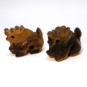 ≪特価品/国内在庫≫タイガーアイ/ヒキュウ(貔貅)2個セット/彫刻/約28x11x21mm