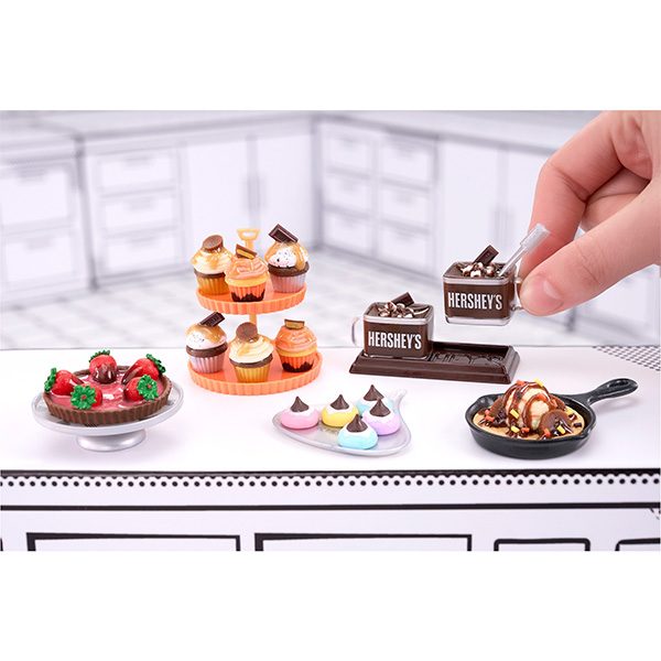 MGA's Miniverse Make It Mini Food Hershey Multipack 【ハーシーズ