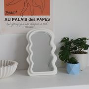 ウェーブミラー white　鏡/卓上ミラー/スタンドミラー/インテリア雑貨