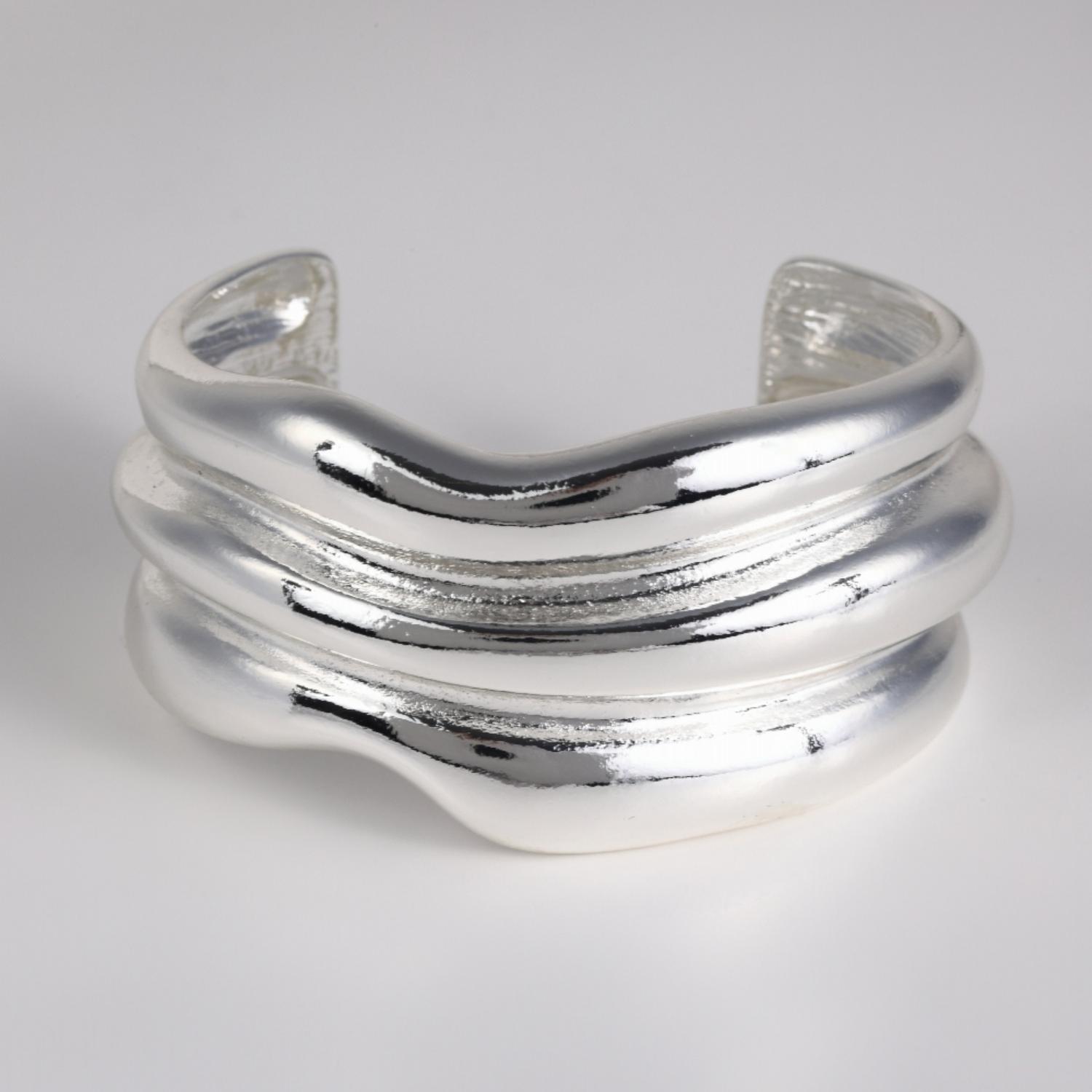 Wave Bangle/ウェーブバングル【Nothing And Others】 Nothing And Others/ナッシングアンドアザーズ】New Wave Bangle