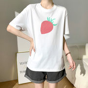 いちご柄 半袖 Tシャツ　ラウンドネック いちご トップス 夏服 ゆるいいちご雑貨 レディースアパレル