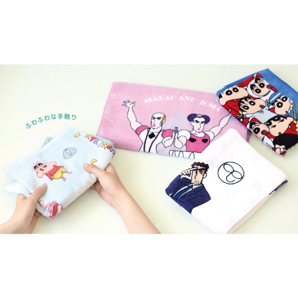 新品・未使用　クレヨンしんちゃん　巾着、タオルセット マカオとジョマなど 新品・未使用 クレヨンしんちゃん 巾着、ハンカチタオルセット