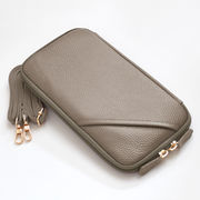 MOMO　牛革エンボス　縦横2WAY　サコッシュ　スマホショルダーバッグ　AN-3220　グレージュ