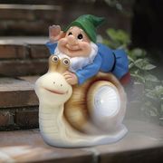 こびとのソーラーガーデンライト　カタツムリ AXL-712