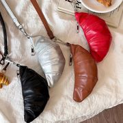 【2025新作】首かけクロワッサン 牛革 高級感 韓国風 多機能小銭入れ