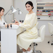 日本製　軽量・撥水加工　サロンワークや医療関係者に　プロフェッショナル　エプロンガウン