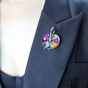 ブローチ　アクセサリー　ビンテージ　デザイン　ファッション