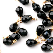 【天然石 メノウ】しずぐ 雫型 チャーム シャンクビーズ 約15×9mm   ピアス ネックレス素材