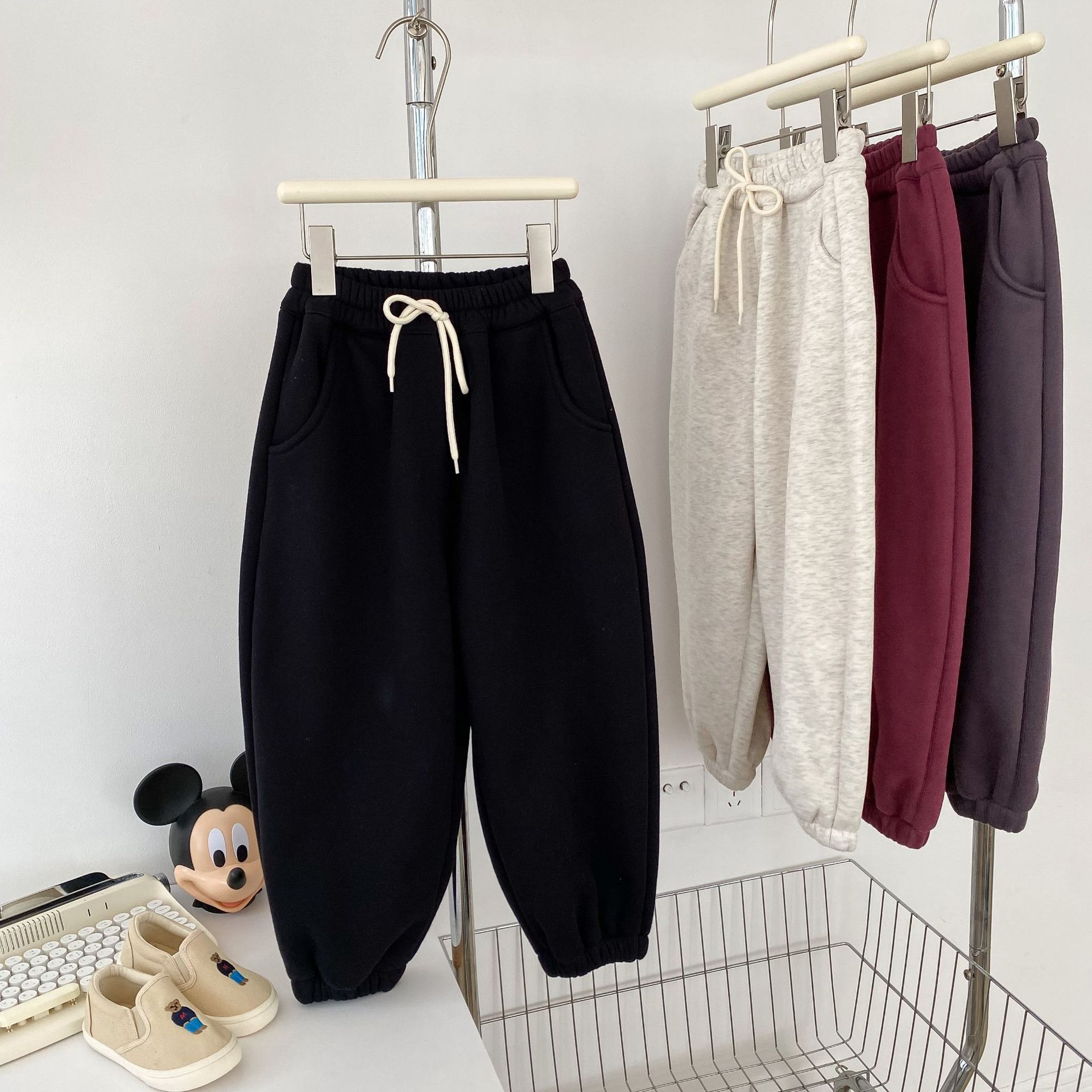 2025新品　秋冬 子供用　厚手 ズボンス　パンツ  男の子 女の子  ふわふわ  暖かい