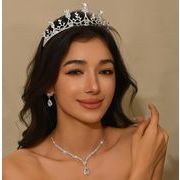 花嫁用 ティアラ3点セット ネックレス＆ピアス付き 欧米風 豪華でエレガントなウェディングアクセサリー