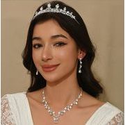花嫁用 ティアラ3点セット ネックレス＆ピアス付き 欧米風 豪華でエレガントなウェディングアクセサリー