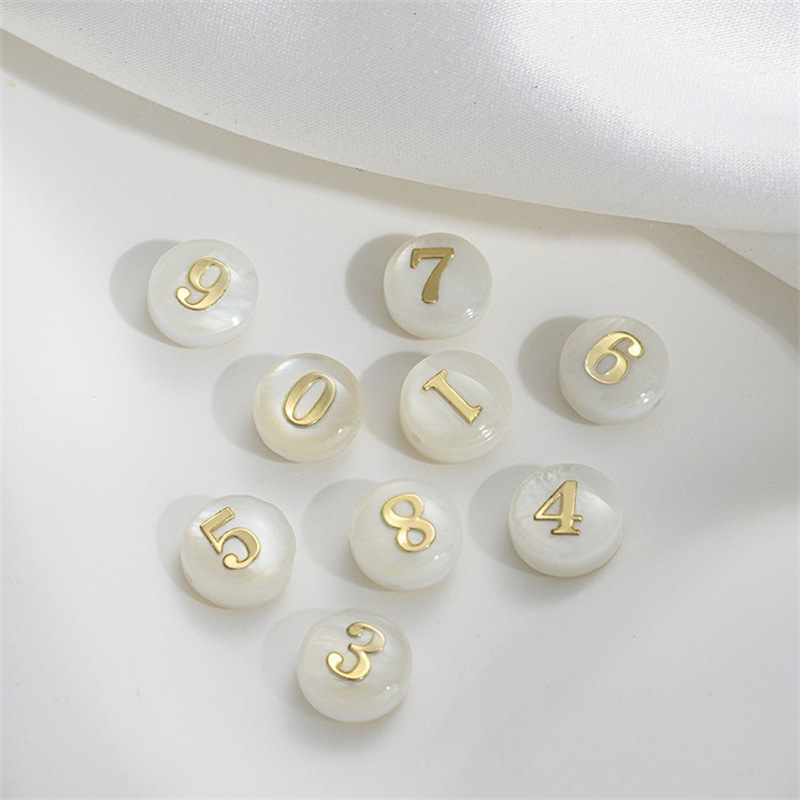 シェルビーズ 数字 ナンバー 貝 海 マリン アクセサリーパーツ シェルパーツ 天然素材 白 ホワイト 金色