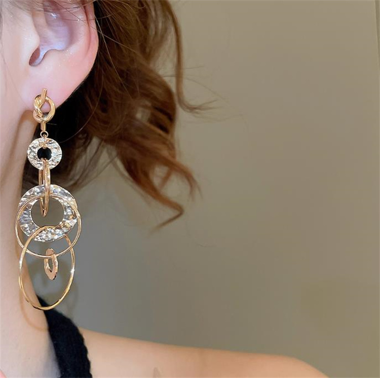 ココシュニック K10 ポリッシュ ミラーカット S字ライン ピアス 試着