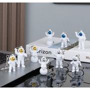 クリエイティブ宇宙飛行士キーホルダー　宇宙人チャーム バッグペンダント 記念品