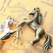 ★1個価格★L&A★馬・ペガサスの大きいチャーム★K16GP＆金古美★♪８６ “Unicorn”