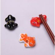 和風 陶器 箸置き 金魚モチーフ 縁起物「年年有余」 デザイン 箸置き 食卓小物