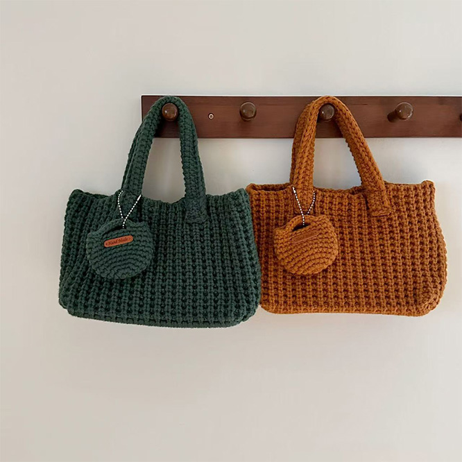 2025秋冬※編みバッグ 無地 ハンドメイド かぎ針編み ニット ハンドバッグ カートゥーン 手提げ