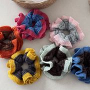 ニットシュシュ　ヘアアクセサリー　レディース　デザイン　韓国風　髪飾り