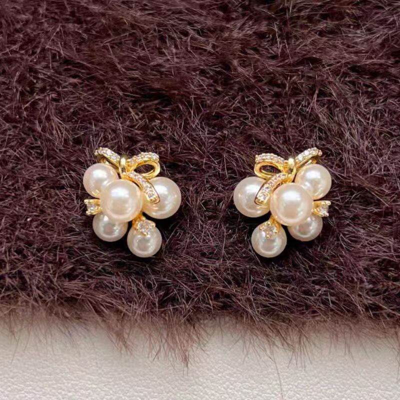 リボンピアス　パールピアス　ピアス　アクセサリー　韓国ファッション