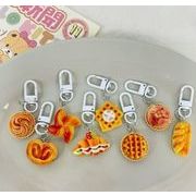 ファッション雑貨　キーホルダー　ストラップ
