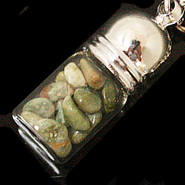天然石チップ お守り瓶キーホルダー リョーライト(Ryolite)