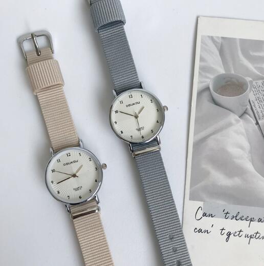 高級感　腕時計　レディース　飾り物　石英腕時計　ウォッチ　レトロ　ファッション雑貨