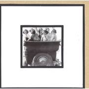 グリーティングカード 多目的/モノクロ写真 クローズリー「ドライブを楽しむ6人の女性」窓付き